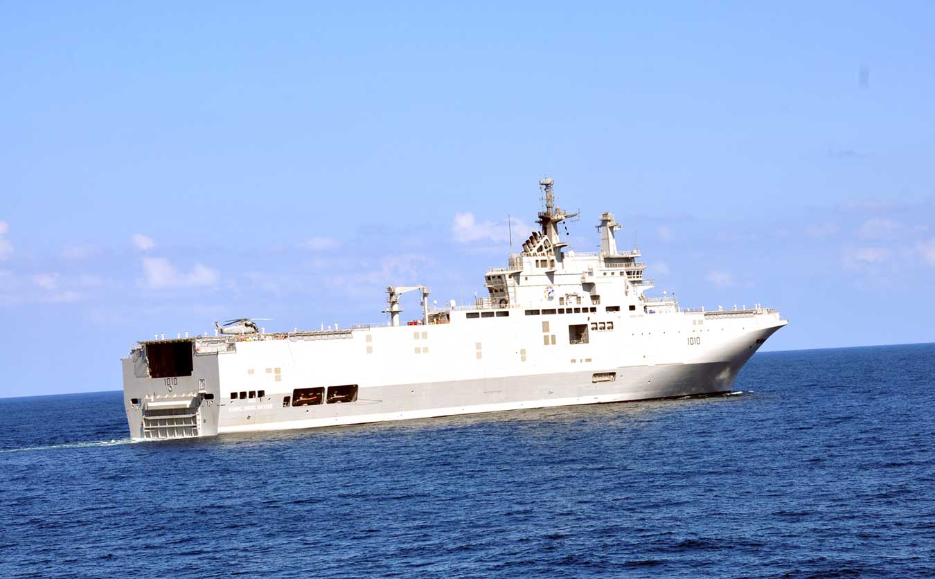One of the two Mistral-class amphibious assault carriers Russia had hoped to buy from France. The Egyptians now have them. (Wikimedia Commons photo by Ahmed XIV)