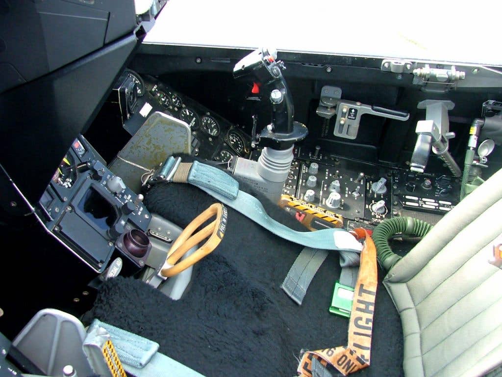 The cockpit of F-16D fighter at Midnight Sun Airshow 2007 in Kauhava, Finland. (Courtesy photo by Edvard Majakari)
