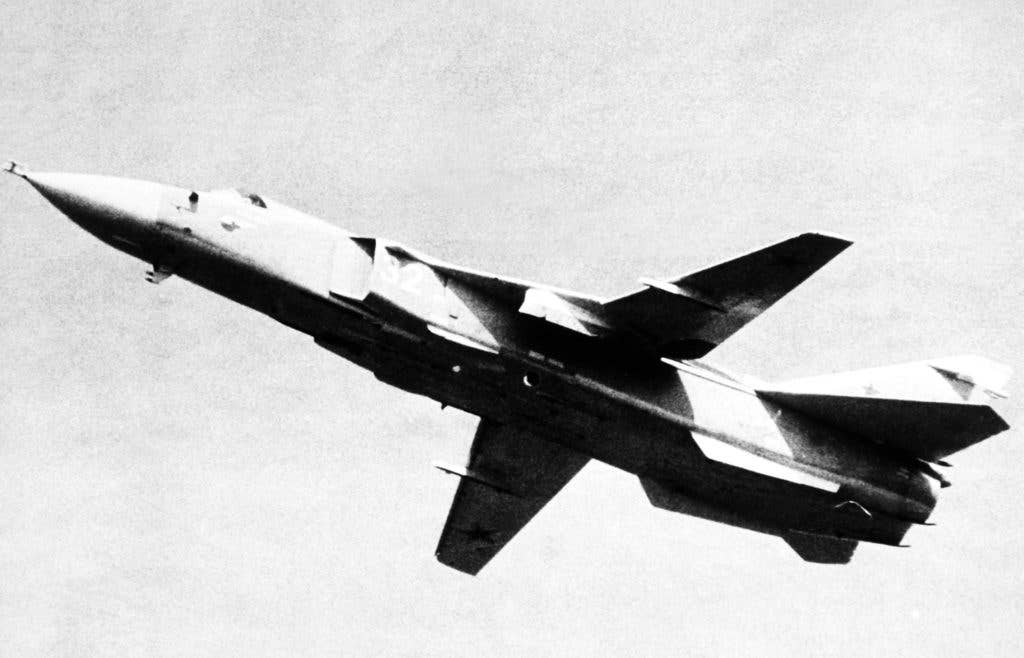 Left side view of a Soviet Su-24 Fencer fighter/bomber aircraft. (Photo from DoD)