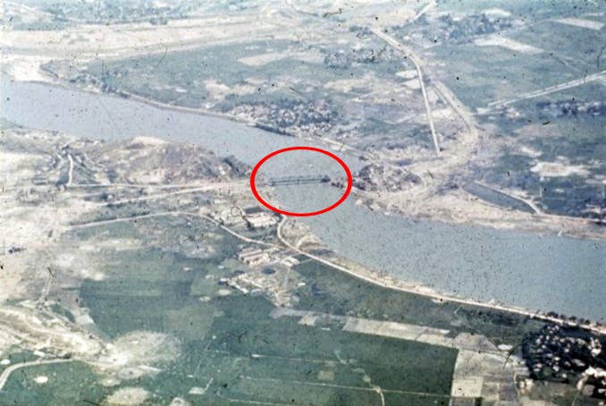 USAF reconnaissance photo of the Thanh Hu00f3a Bridge in North Vietnam.