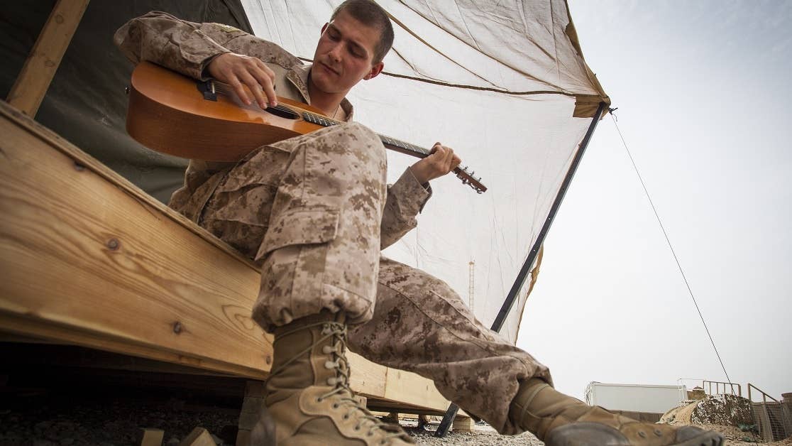 5 reasons why the deployment guitarist is so phenomenal