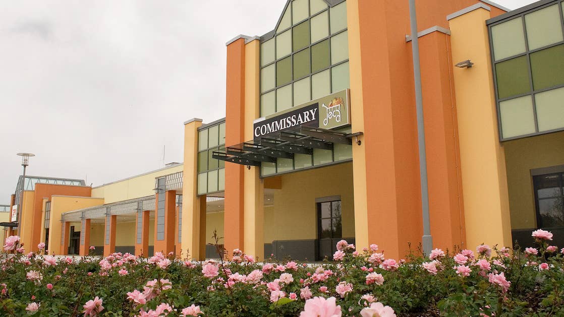 5 secrets to shopping at the Commissary with the kids