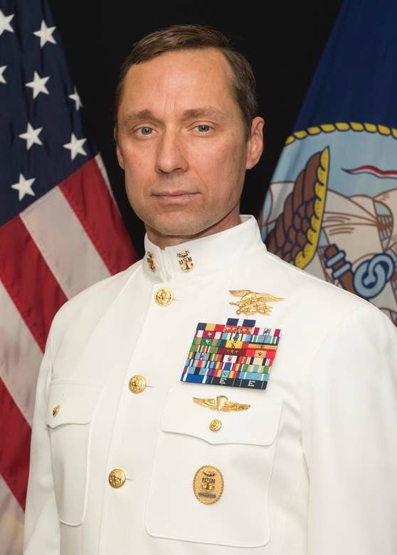 An official portrait of retired Navy Master Chief Petty Officer and special warfare operator Britt K. Slabinski.