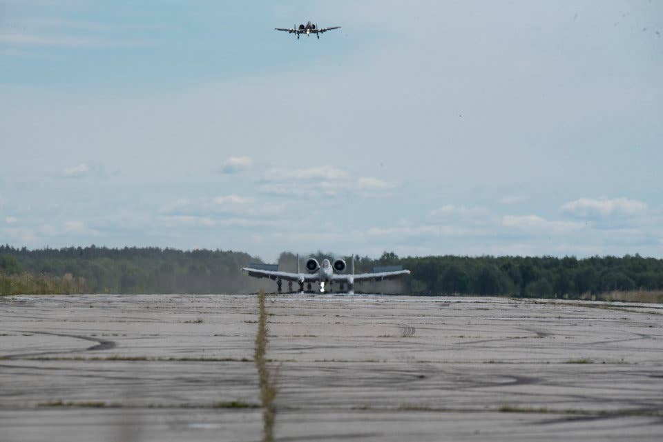 A US Air Force A-10 Thunderbolt II, assigned to the 107th Fighter Squadron from Selfridge, Michigan, practiced landing on an austere runway in Haapsalu, Estonia, during Saber Strike 18, June 7, 2018.