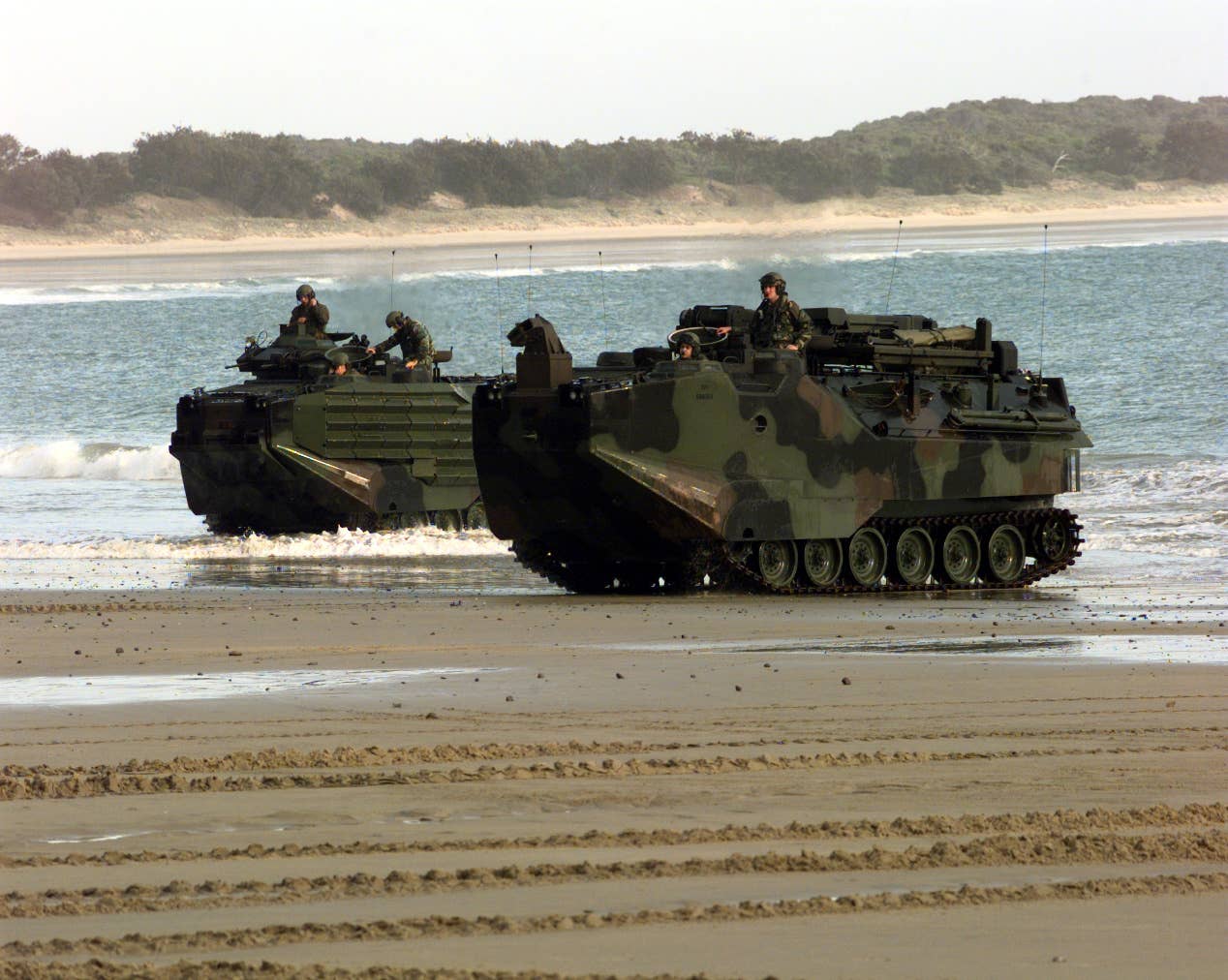 It's had a good career, but the AAV-7 is not able to handle modern threats.<br>(DoD photo by Petty Officer 1st Class Daniel E. Smith)