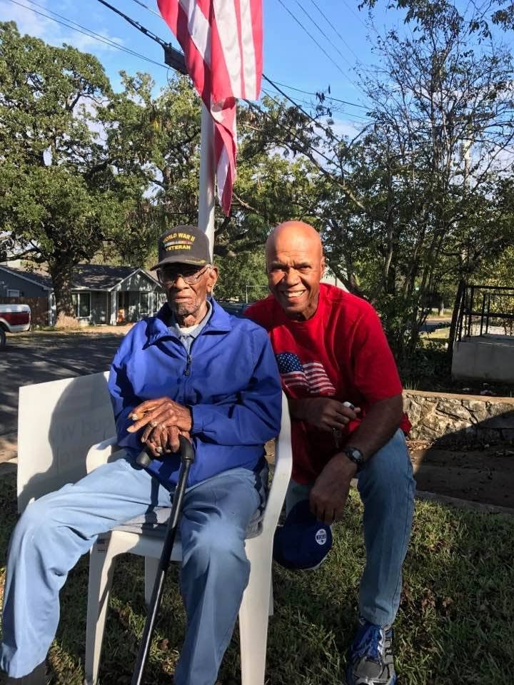 Richard Overton with Volma Overton, Jr., who first noticed the discepancy in the elderly veteran's bank account.