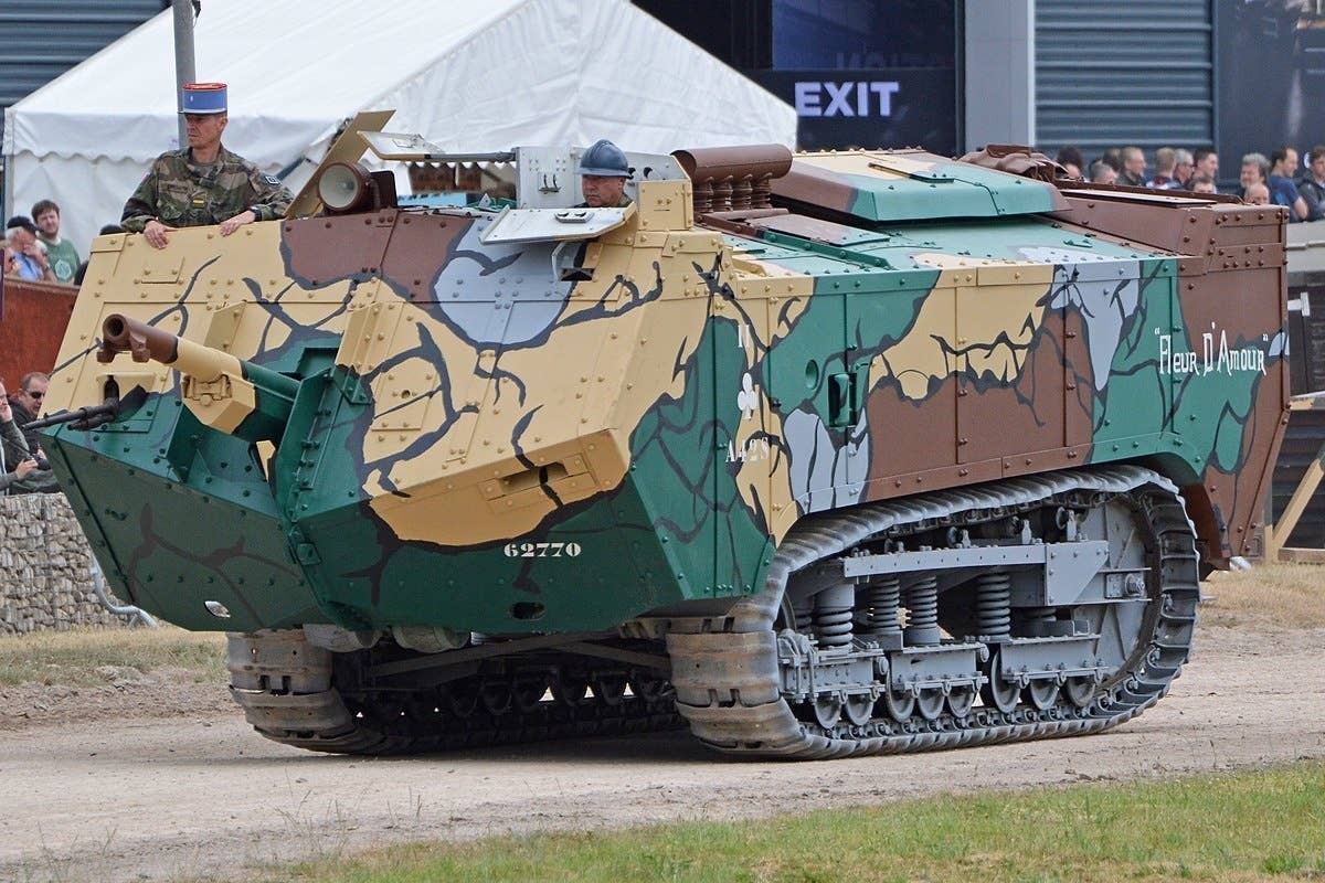 The only surviving Saint Chamond heavy tank takes part in Tank Fest 2017, 100 years after the tank first entered service.<br>(Alan Wilson, CC BY-SA 2.0)<br> 