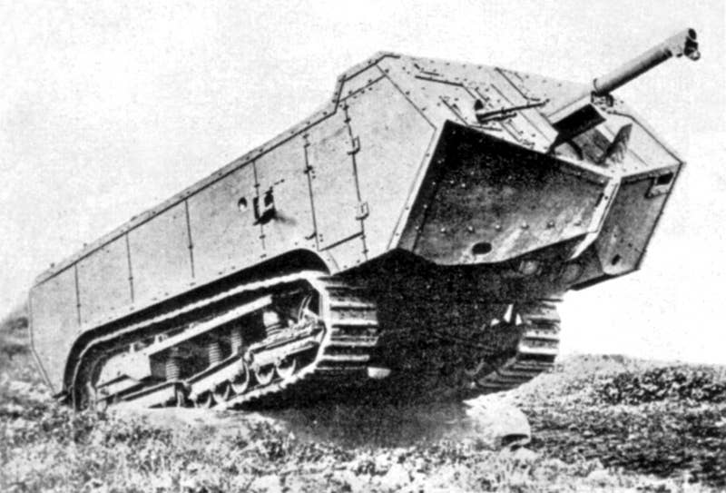 The French Saint Chamond tank had a powerful, impressive gun, but it had weak armor and was front-heavy.<br>(Public domain)<br> 