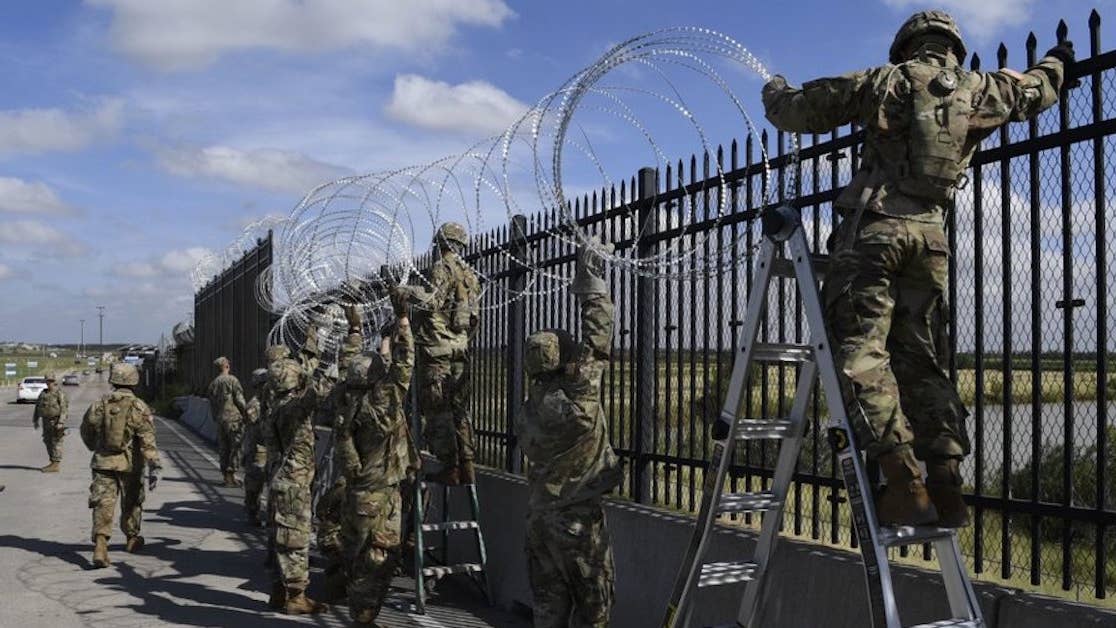 Shanahan extends US deployment to Mexican border