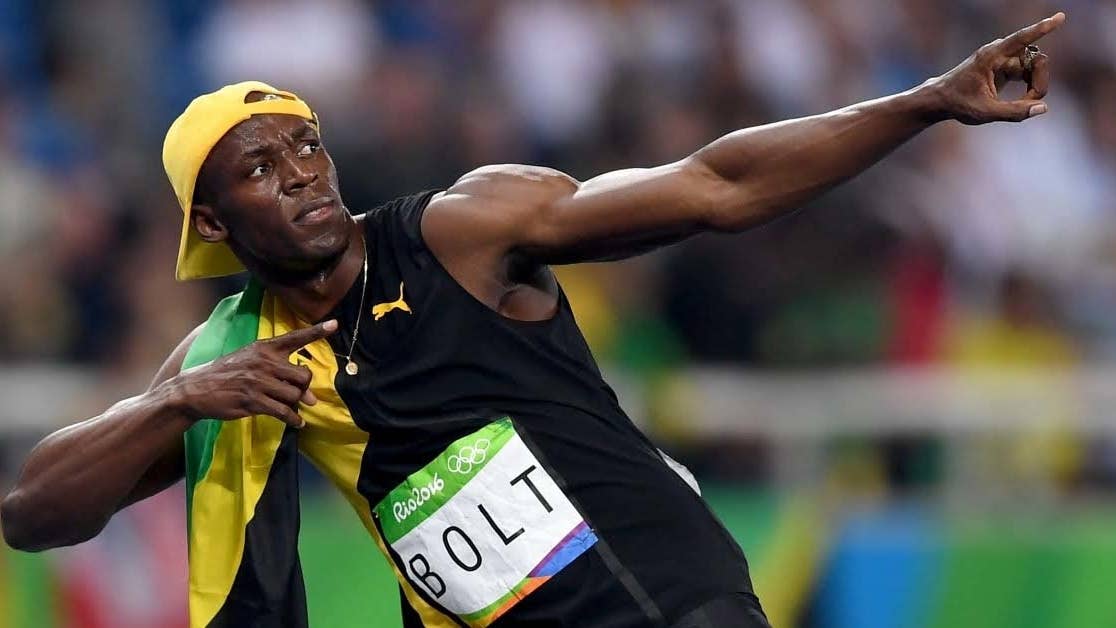 Usain Bolt stopped an interview for the US National Anthem