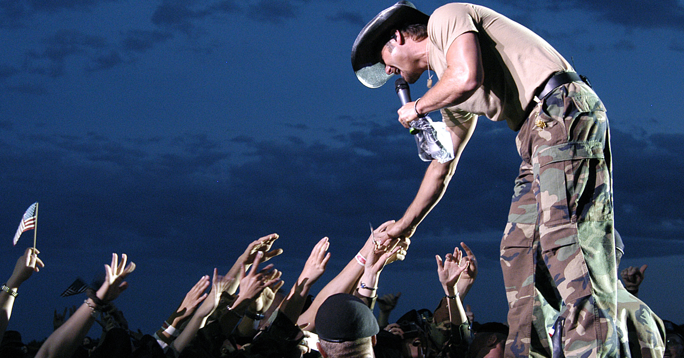 8 country music tearjerkers about troops