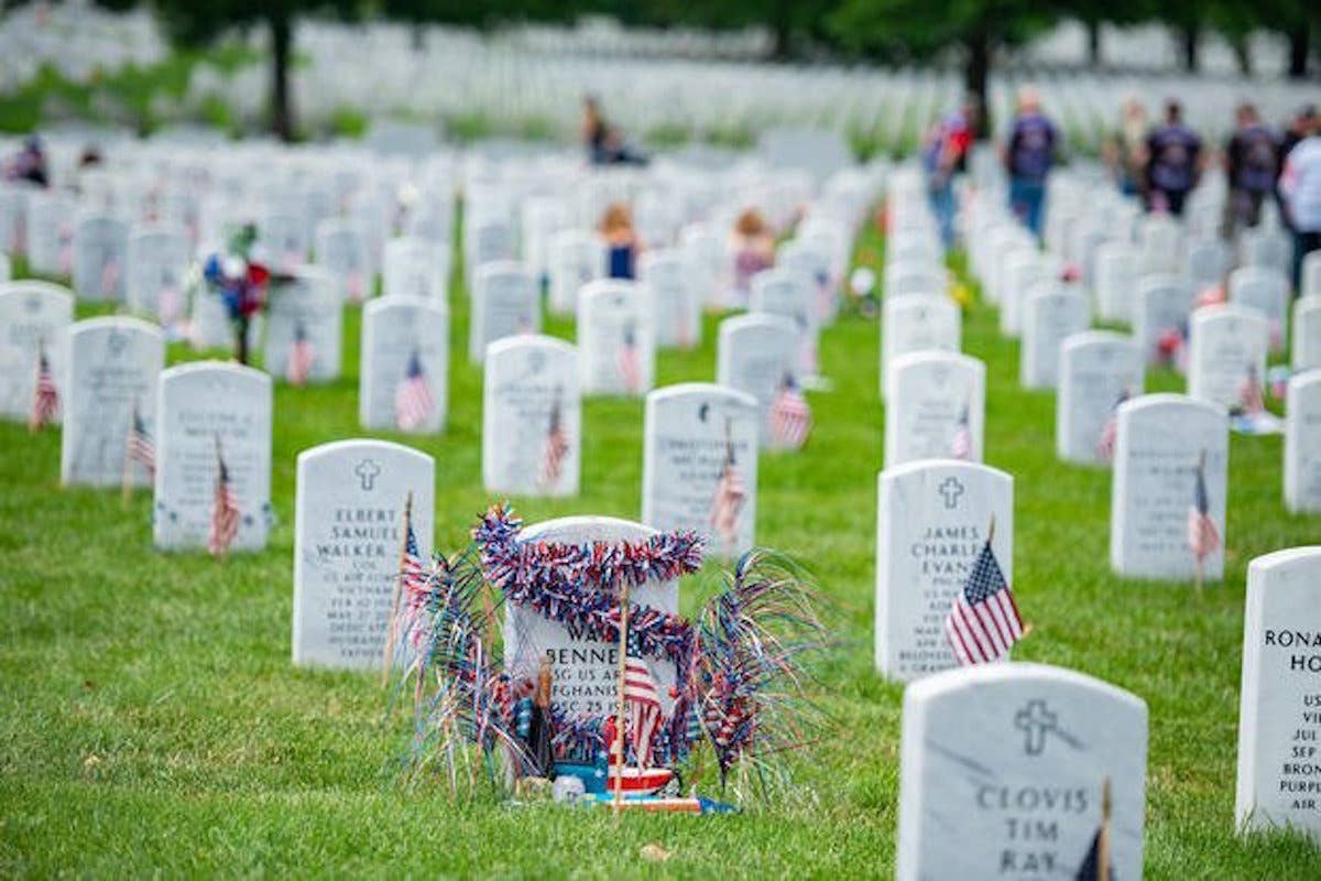 Only 55% of Americans know what Memorial Day is about