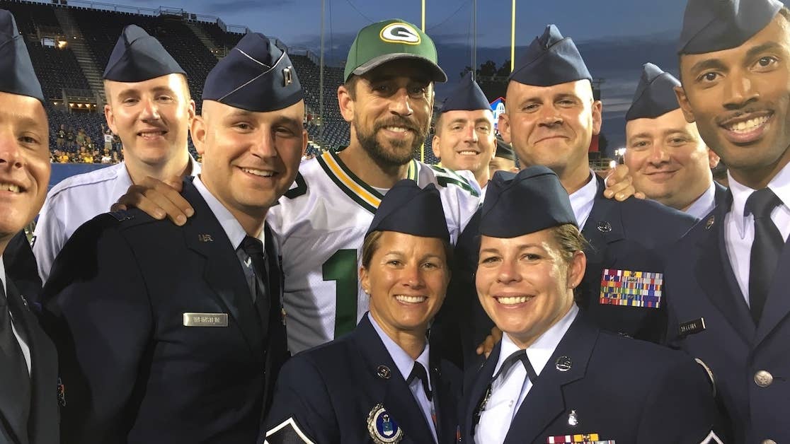 Packers&#8217; Aaron Rodgers donates his golf tournament winnings to Wounded Warriors