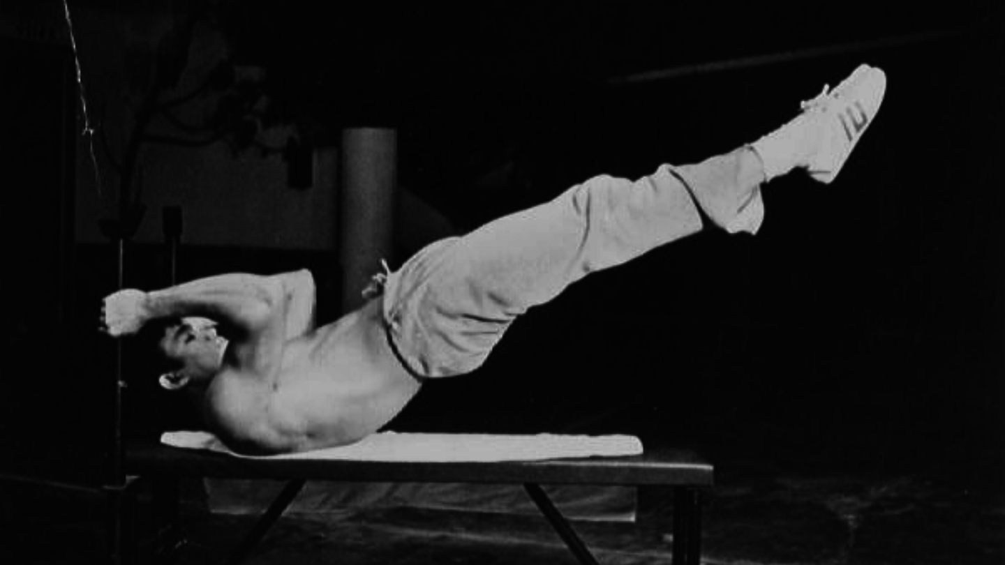 Bruce Lee is also famously known for crushing this exercise. (Bruce Lee Foundation)