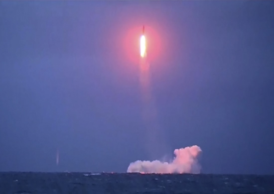 russian military failure sineva missile launch