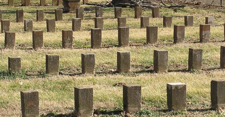 grave rob confederates McGavock Cemetery