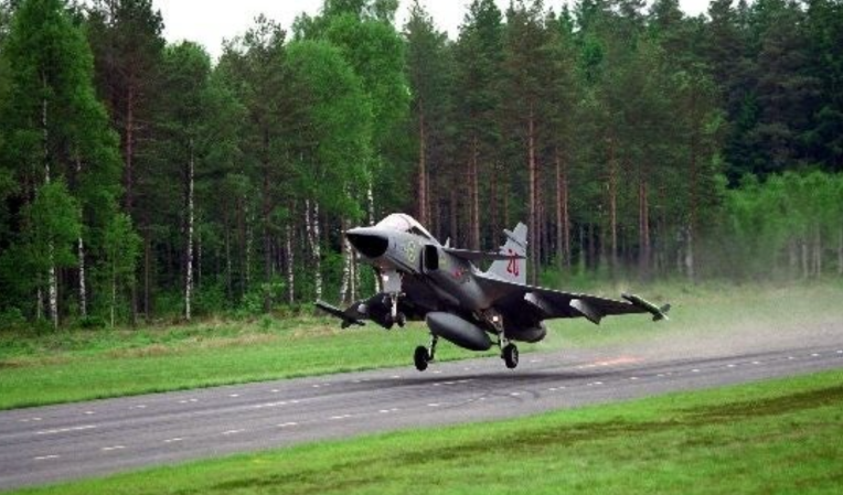 This Swedish fighter was decades ahead of its time