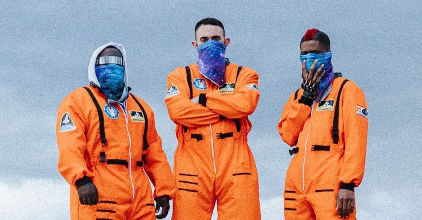 Silver coating may be the future of military cold weather clothing