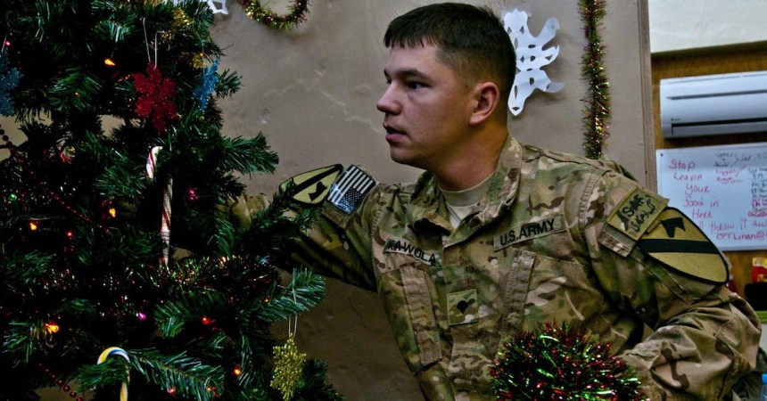 8 gifts that are actually useful for your service member