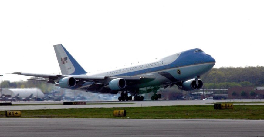 It’s Ridiculously Expensive To Fly Air Force One