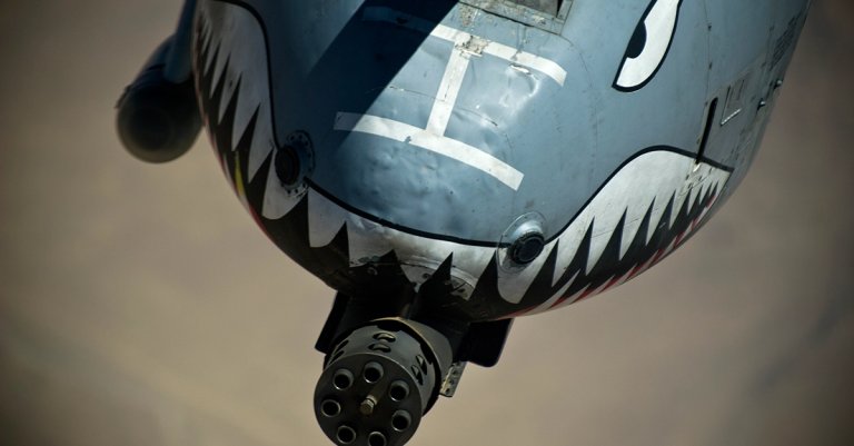 Watch an A-10’s GAU-8 cannon fire on an enemy building