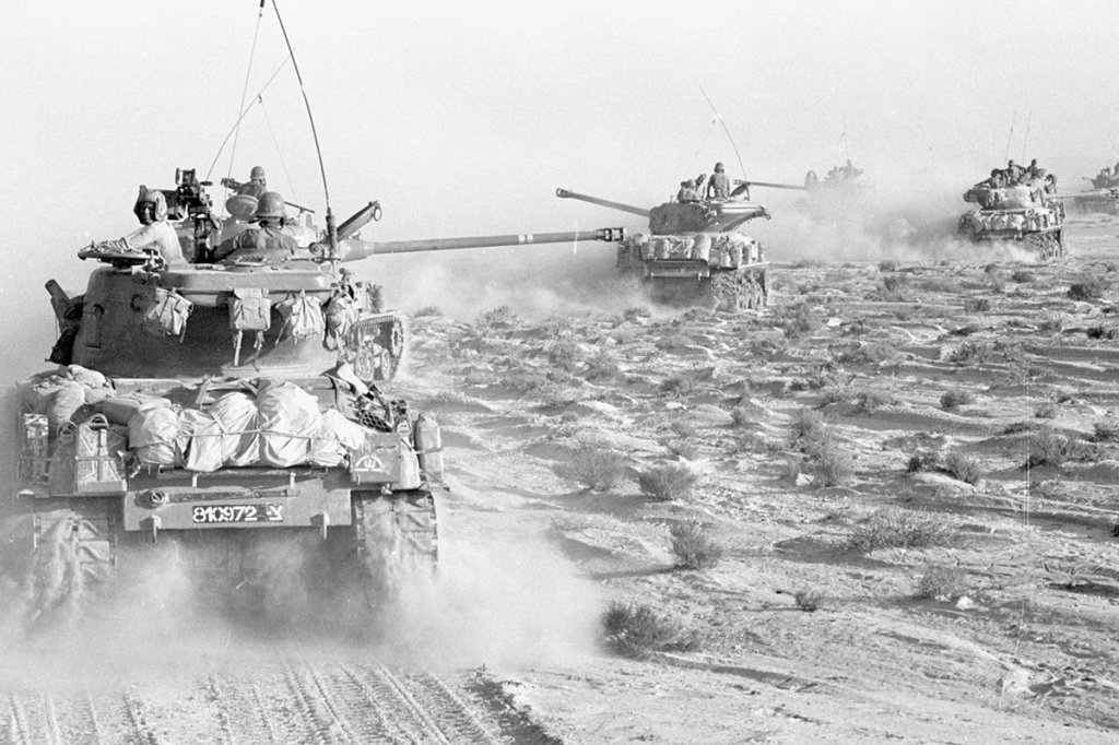 Tanks of the 14th Brigade advancing on the Crimson Axis south of Abu Aguila, in the Sinai Peninsula. (IDF)
