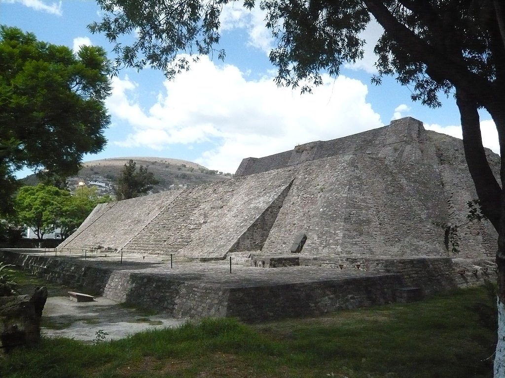 Modern Aztec Pyramids This is how the Aztecs built massive sacrificial pyramids to appease ...