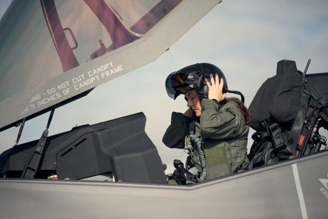 The Air Force has created an F-35 Oculus Rift game