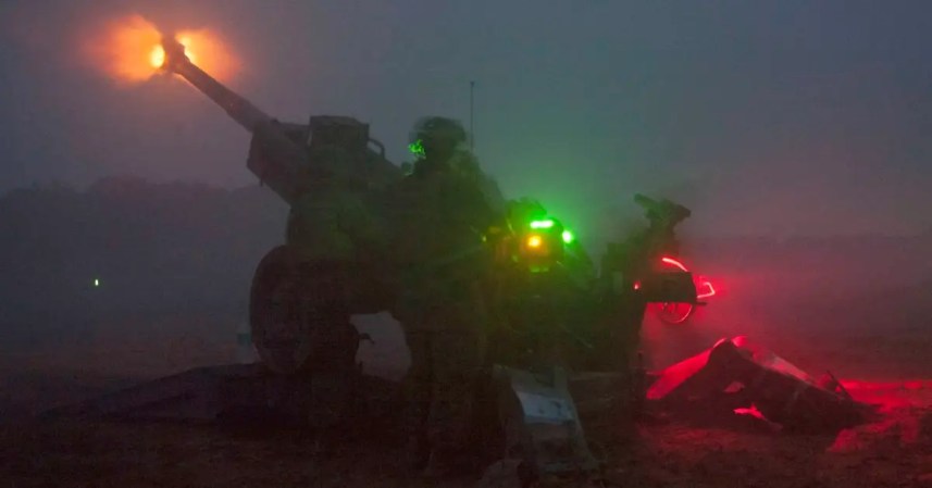 What it looks like when Marines fire their biggest guns