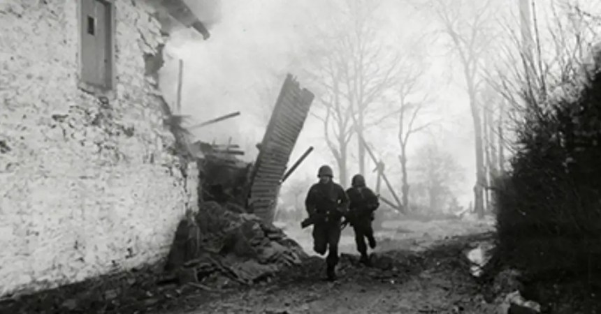 Watch this rare footage from the Battle of Stalingrad