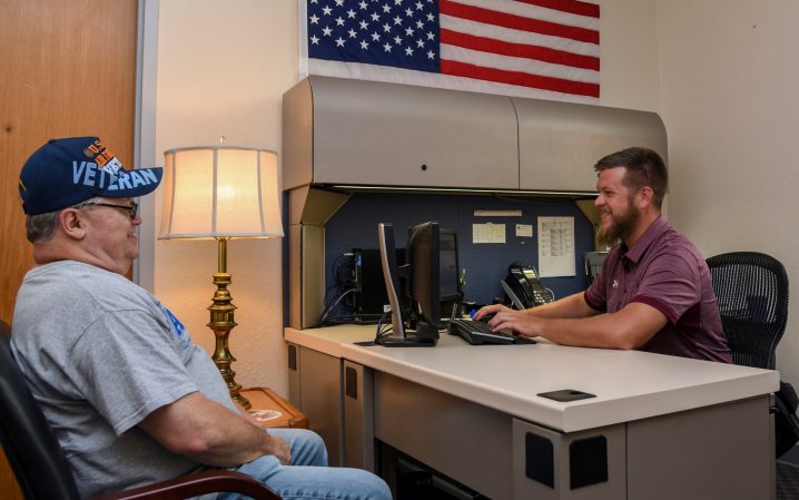 These programs are helping retired veterans get internet access