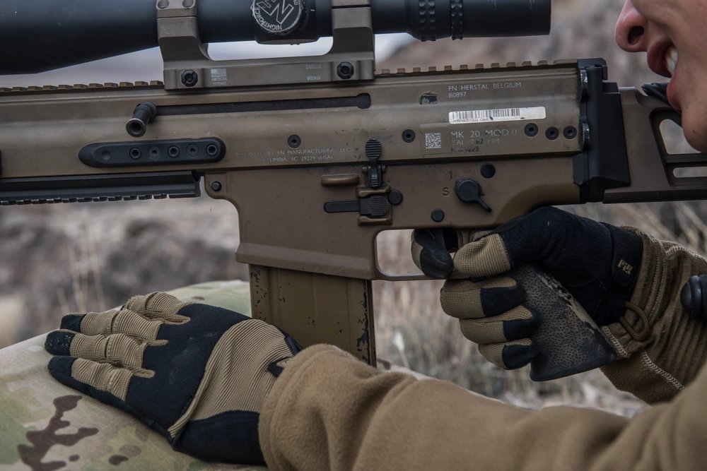 fn scar