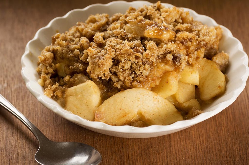 wartime rationing apple crisp apple crumble shutterstock