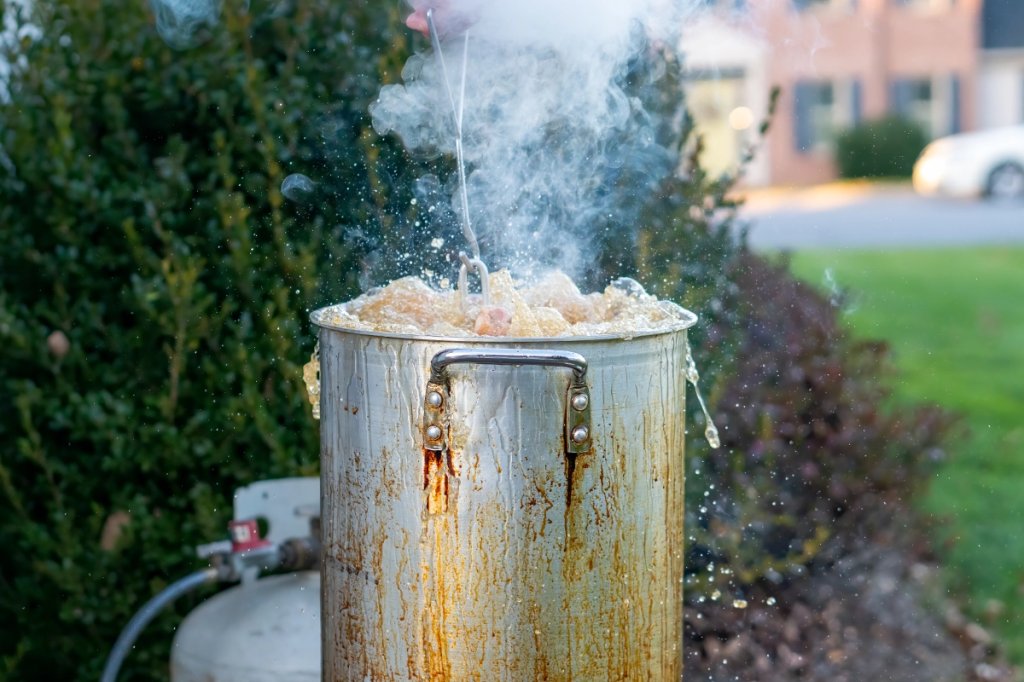deep fry a turkey shutterstock
