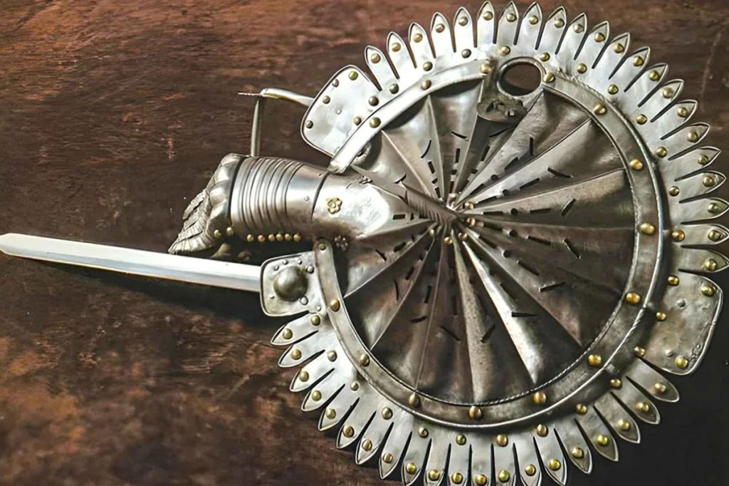 exotic weapons lantern shield