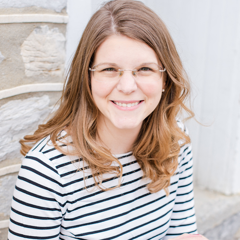 joanna guldin headshot