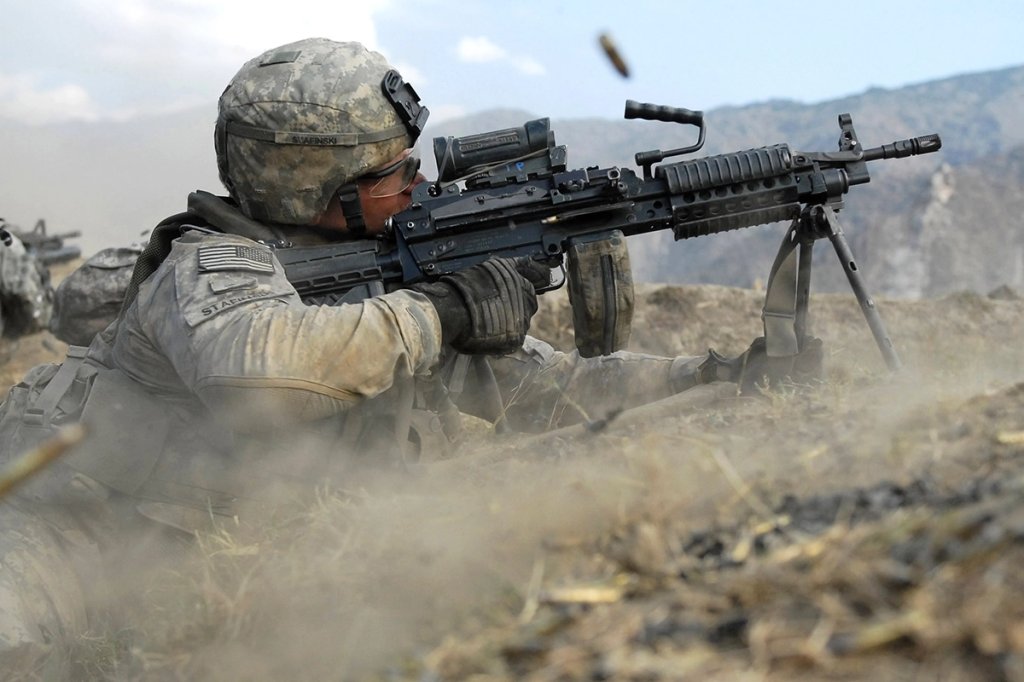 m249 saw in combat army afghanistan