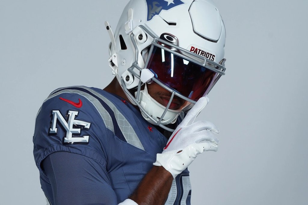 medal of honor patriots uniforms rivalries NFL
