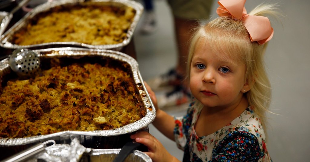 military spouse alone thanksgiving little girl usmc