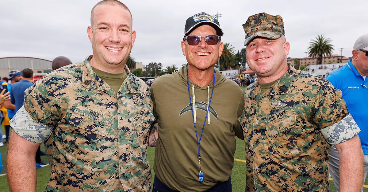 salute to service award harbaugh chargers