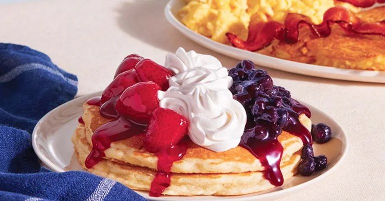 veterans day free meals food deals discounts ihop