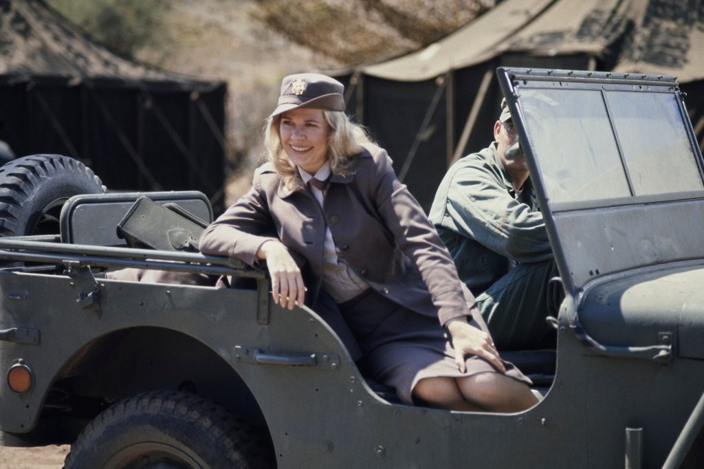 MASH units loretta swit hot lips 20th century studios