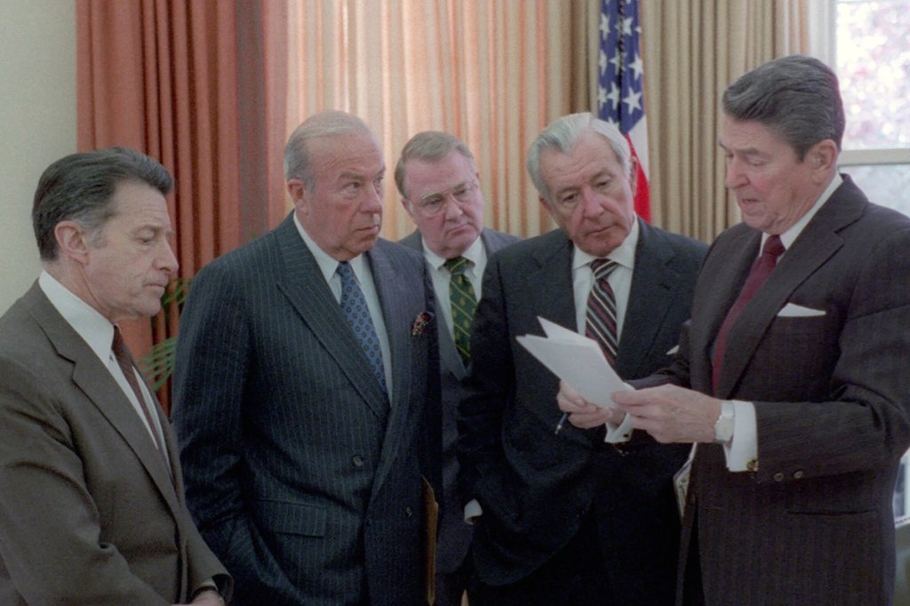 iran contra affair reagan white house