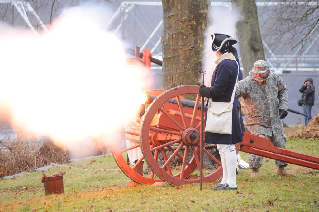 Revolutionary War reenactors