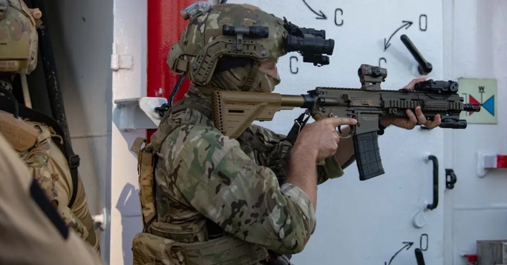 HK416 navy seals training