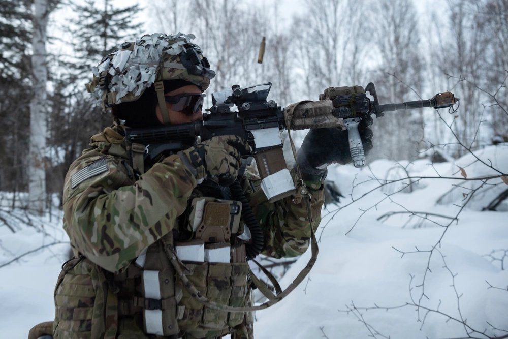 AR-15 in the Arctic U.S. Army