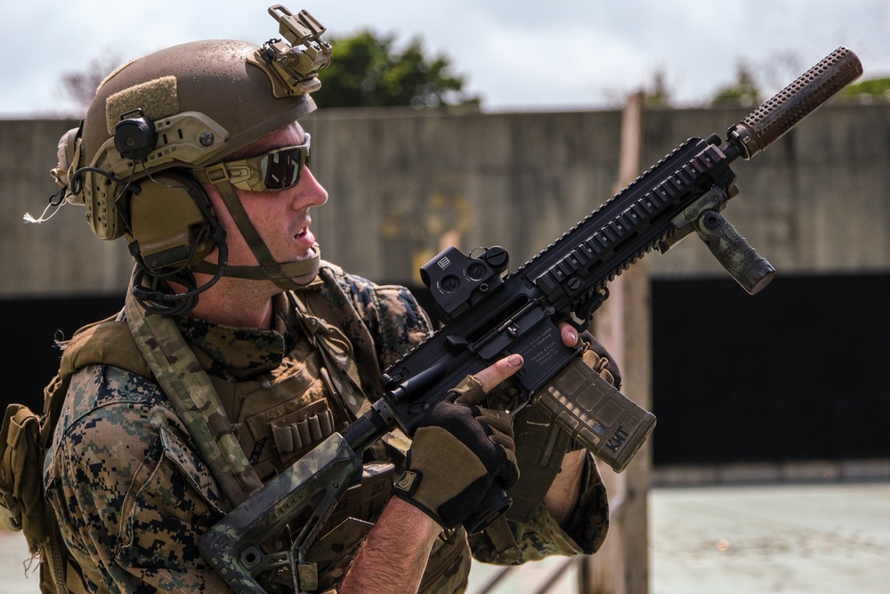 US Marine Corps uses M27, HK416 variant