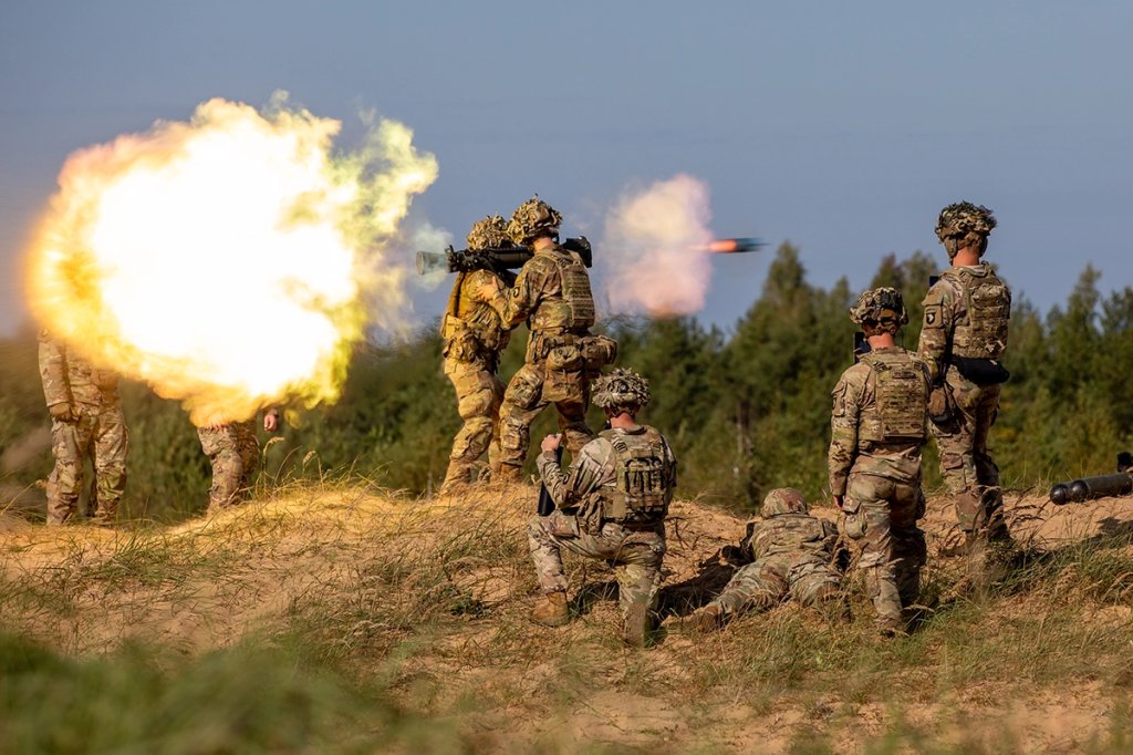 U.S. Army Soldiers 101st Airborne Division (Air Assault) conduct live-fire on an M4 Carl Gustaf during exercise Silver Arrow Europe. (U.S. Army/Capt. H Howey)