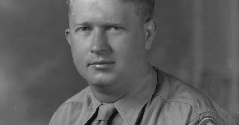 roderick roddie edmonds medal of honor army photo