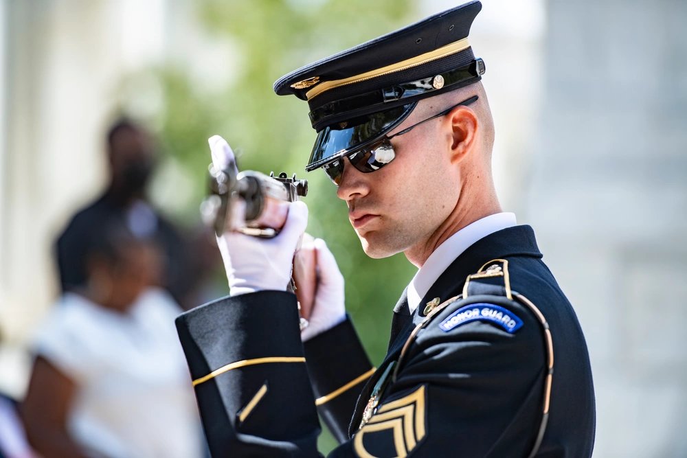 tomb of the unknown soldier weapons inspection